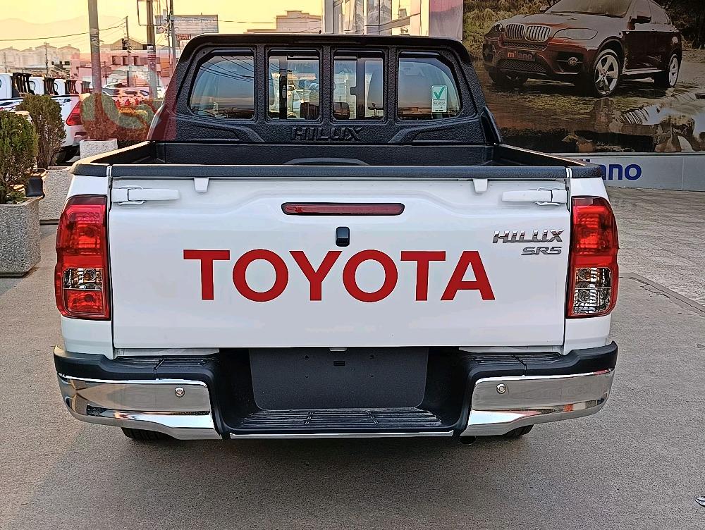 تۆیۆتا هایلۆکس